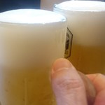 兎に角 - キンキンに冷えたジョッキで乾杯！