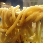 兎に角 - 麺をリフト！