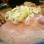 兎に角 - 堂々たるチャーシューのお姿ｗ