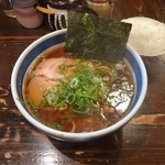 しょうゆらーめん700円＋小ライス100円