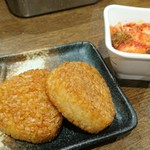 元祖串かつ だるま - 焼きおにぎり＋特製キムチ　６００円