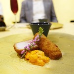 トゥ・ラ・ジョア - オマール海老の香味揚げ