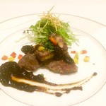 GINZA芳園 - 牛肉とフォアグラ。とても贅沢なひと皿でした