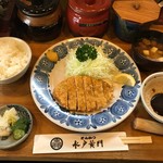 とんかつ水戸黄門 - とんかつ定食950円(ランチタイム)