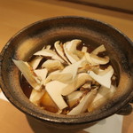 青華こばやし - 29年10月　松茸たっぷり土鍋御飯を