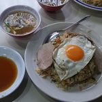 中華料理 豊味軒 - スープ付五目炒飯