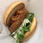 MOS BURGER - 長崎トルコライスがバーガー。