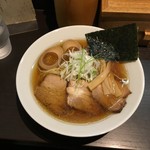 きみの - 醤油ラーメン750円+TP叉焼２枚240円+味玉120円＝1110円高い