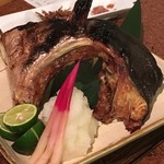 酒盃 たいこう - ブリカマは10㎏のブリだそうです。