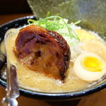 味噌専門 ラーメン味來 - 香ばしいチャーシュー