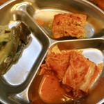 Saemaeul Haejangguk - スープに付いてくるパンチャン（おかず）