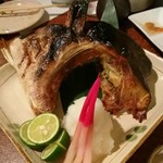 酒盃 たいこう - 天然ぶりカマ塩焼き