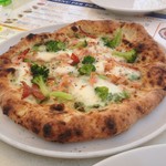 青いナポリ - ピザランチ1000円（税込）サラダ付き