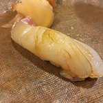 うを徳 - 淡路島産ヒラメの握り