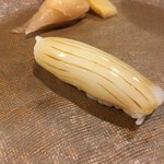 うを徳 - 鹿児島県産墨イカの握り