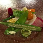 帆立とアボカドのムース、トマトのゼリー