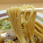 煮干鰮らーめん 圓 - 昔ながらのらーめん（麺）