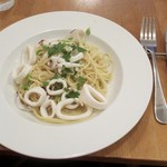 ファソラ - 静岡県産コヤリイカと自家農園の青唐辛子のスパゲティーニ