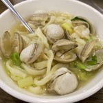 명동 칼국수 - 「물총 칼국수(ムルチョン カルグッス)」(6000ウォン)