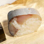 いづ重 - 昆布は取り外して、本体とは別にいただこう。高級昆布もお酒と一緒に楽しんで