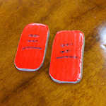 粟餅所・澤屋 - 5個セットの「白梅」と、3個セットの「紅梅」がある。今回は3個なので赤色の札