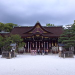 粟餅所・澤屋 - 北野天満宮に参拝。重く垂れた雲が、なんだか逆に神秘的かも