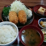 餃子会館 - クリームコロッケ定食 860円