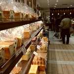 ポンパドウル ダイヤキッチン店