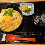 地鶏料理 味千両 - 究極の親子丼（780円）