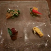 カントニーズ 燕 - 健康野菜の特製オードブル四種盛り合わせ