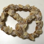 トラン・ブルー - ブレッツェル　税込200円