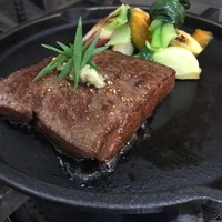 特選飛騨牛 フィレ肉ステーキ １００ｇ～