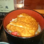 そば処 一庵 - ミニカツ丼(ランチタイムで200円)