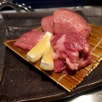 炭火焼肉 なかはら - タン元、タンスジ、タン先