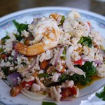 Soi Polo Fried Chicken - ラープガイ（鶏ミンチとハーブのサラダ）