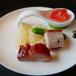 中国飯店 琥珀宮 - 前菜盛り合わせ