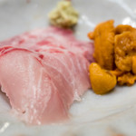 うを徳 - 2017.10 お造り（鹿児島笛鯛、北海道浜中バフンウニ）