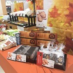 壺屋総本店 - 生しょうゆパイ売場