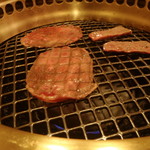 焼肉屋大平門 - 焼き焼き