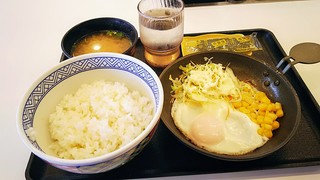 Yoshinoya - ハムエッグ定食350円