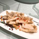 Dynasty Restaurant - おさかなの唐揚げに椒鹽粉風味。料理の組み立ての割に非凡な仕上がりなのがさすが