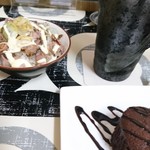 寺カフェ 中華そば水加美 - 豚めし  アイス珈琲  ショコラ