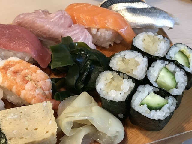 Sushi Mangetsu Yotsuya Ten photo 2