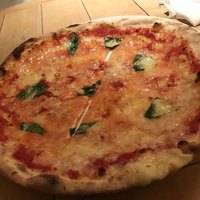 Osteria UVA RARA 横浜 - 