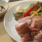 Higako Dainingu Irodori - 鶏もも肉の一枚焼き