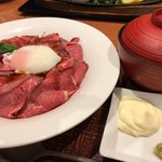 デニーズ - ローストビーフ丼