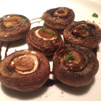 炭焼きステーキとワインobiobi - 