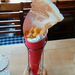 クレープ ショップ サニーズ - 期間限定・マンゴークリーム450円税込。