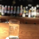 竹泉荘 - The Barで白州の水割り