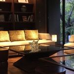 竹泉荘 - ライブラリーラウンジ